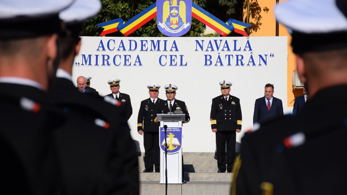 Academia Navală “Mircea cel Bătrân”. Viitorii marinari au participat la deschiderea noului an universitar