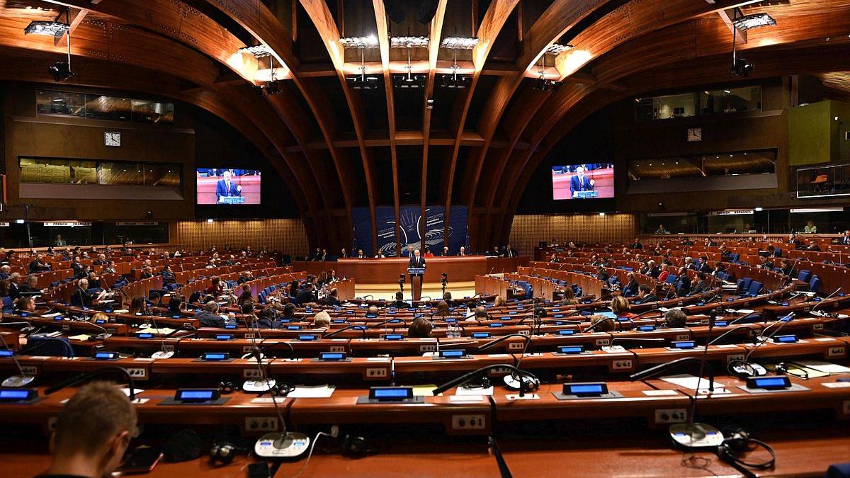 Consiliul Europei a adoptat o rezoluție prin care declară Rusia un „regim terorist”