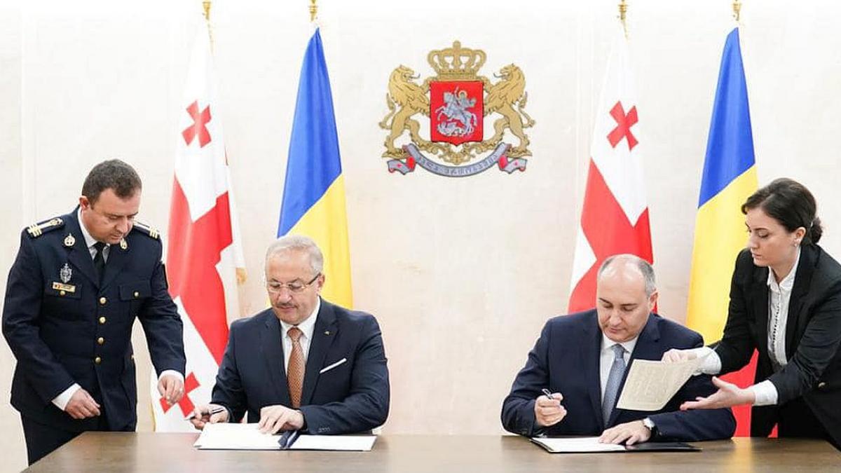 Dîncu a semnat un acord de colaborare între MApN și Ministerul Apărării din Georgia