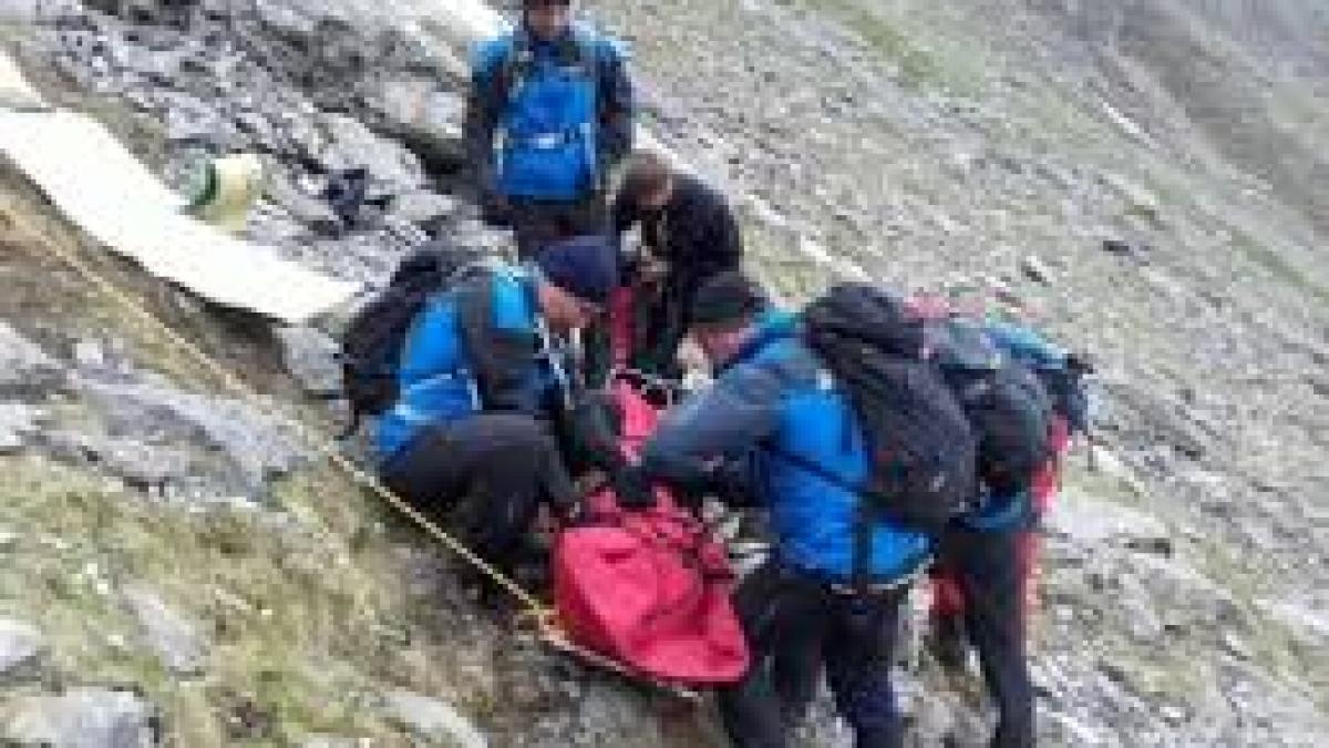 Salvamont: Peste 400 de persoane, salvate într-o singură lună