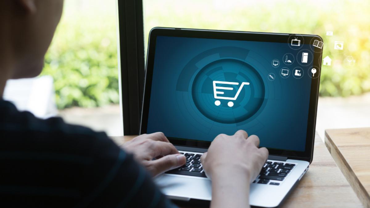 Comerțul online din România va atinge 6,8 mld. euro la finalul anului, plus 10% 