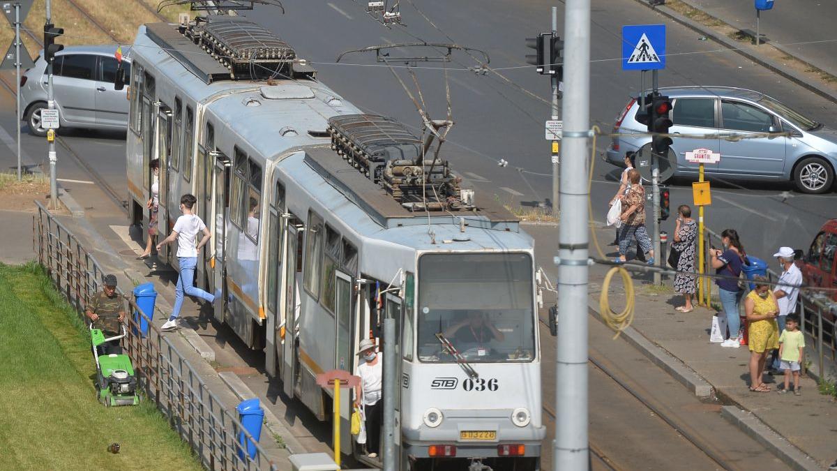 Liniile de tramvai 1 și 10 își reiau circulația pe Bd. Doina Cornea (fost Vasile Milea)