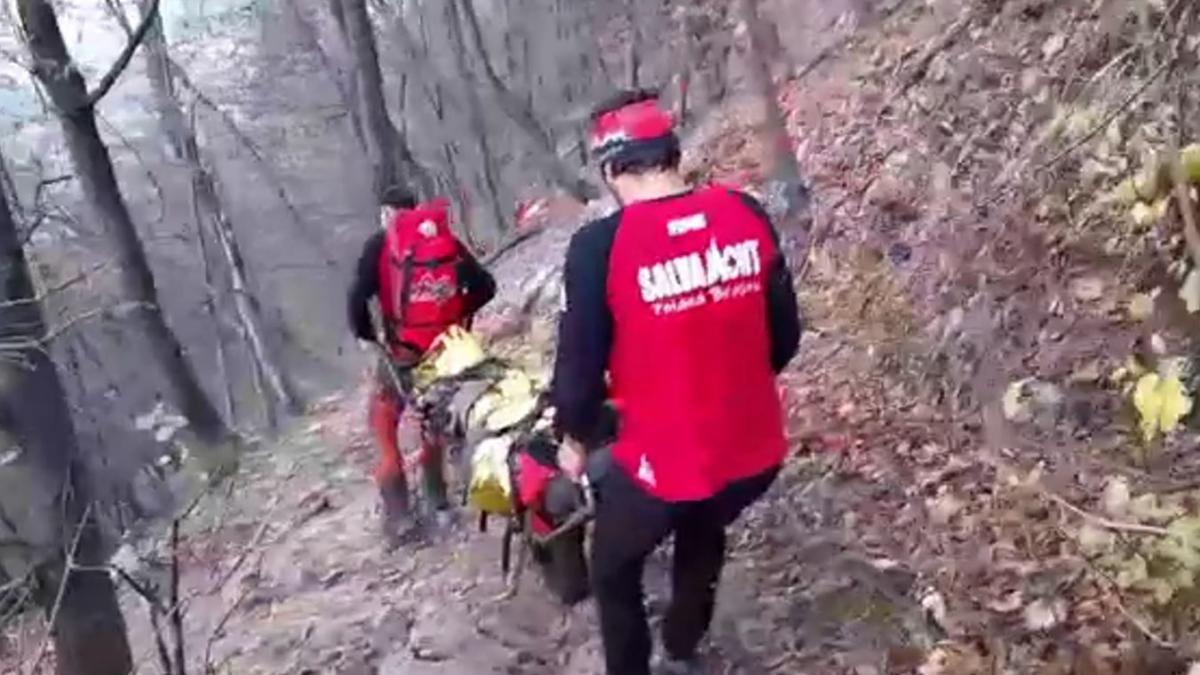 Accident pe Drumul Serpentinelor de pe Tâmpa. A intervenit Salvamont Poiana Brașov