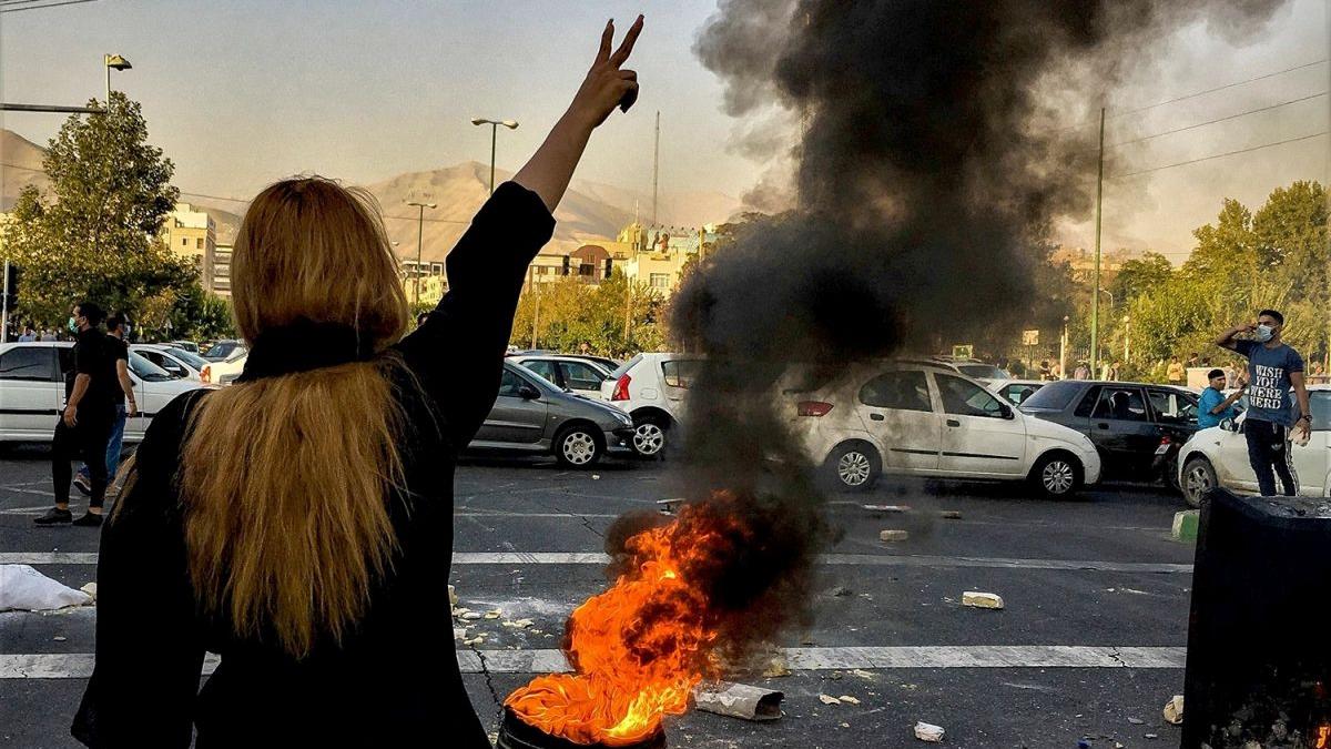 Prima condamnare la moarte, pentru protestele din Iran. „Vrăjmășie împotriva lui Dumnezeu”