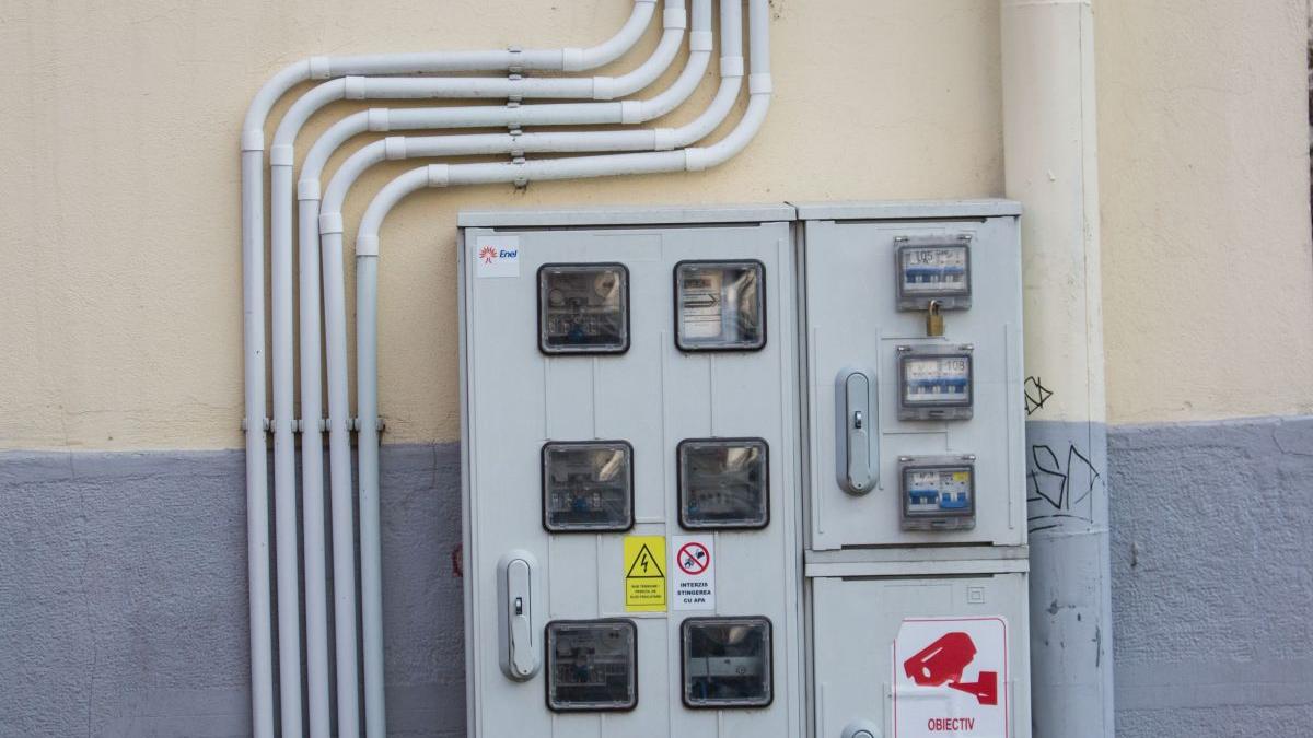 Avertismentul avocatului Cuculis: Facturile la energie în buna lor parte sunt ilegale