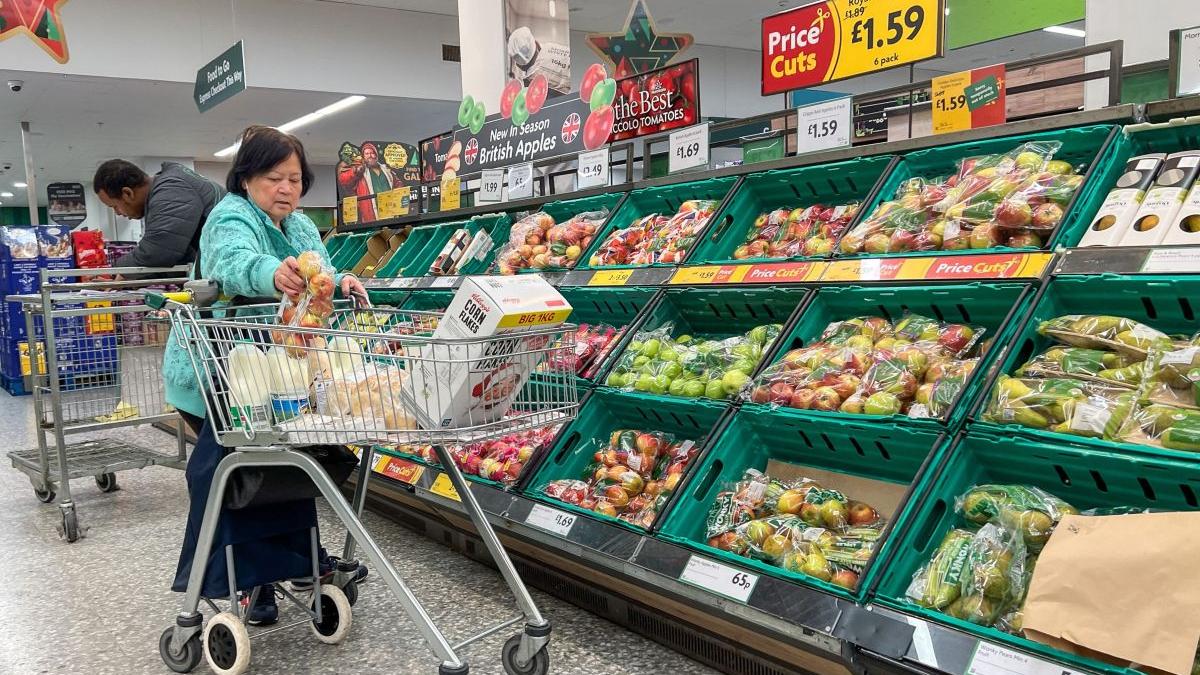 Prețul alimentelor din Marea Britanie, la nivel nemaivăzut de zeci de ani