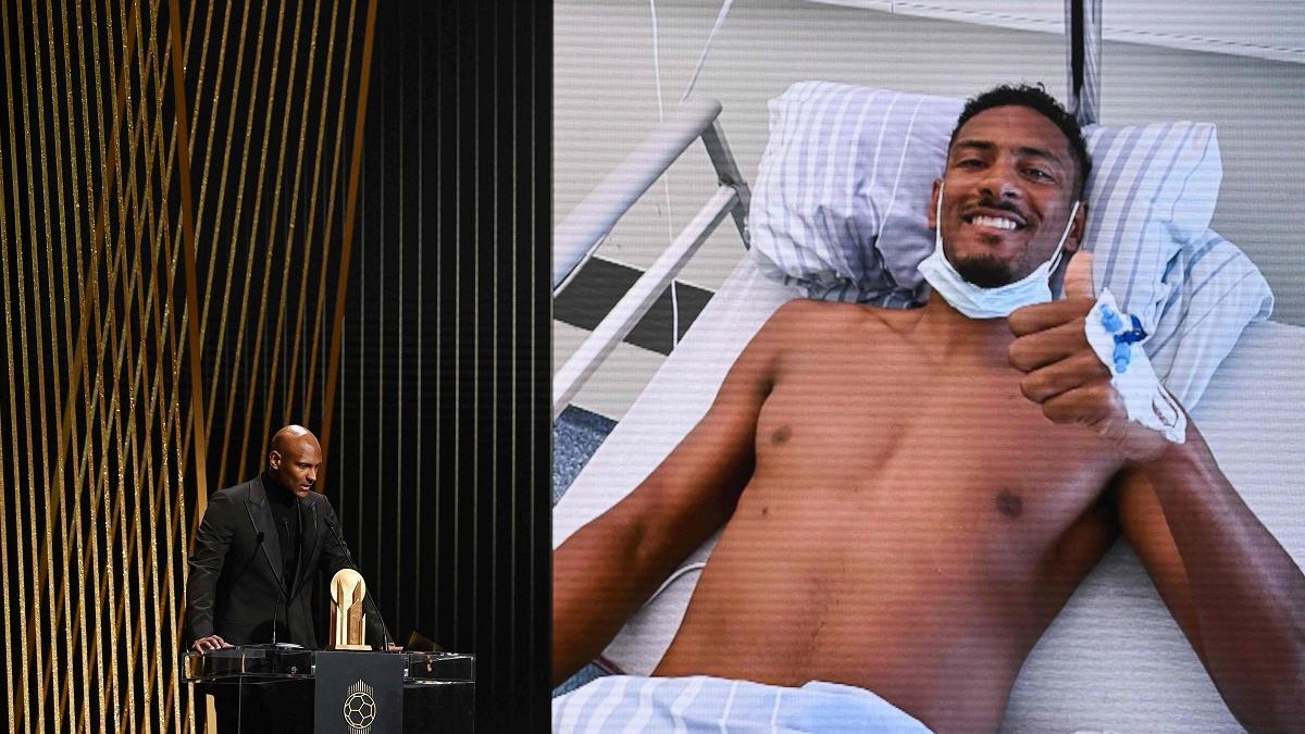 Șoc în Bundesliga: Sebastien Haller de la Dortmund va fi operat de o tumoare