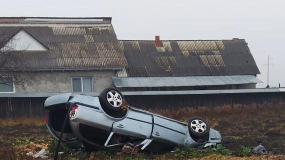 Tragedie în Neamț: Doi bărbați au murit, după ce o mașină s-a răsturnat 
