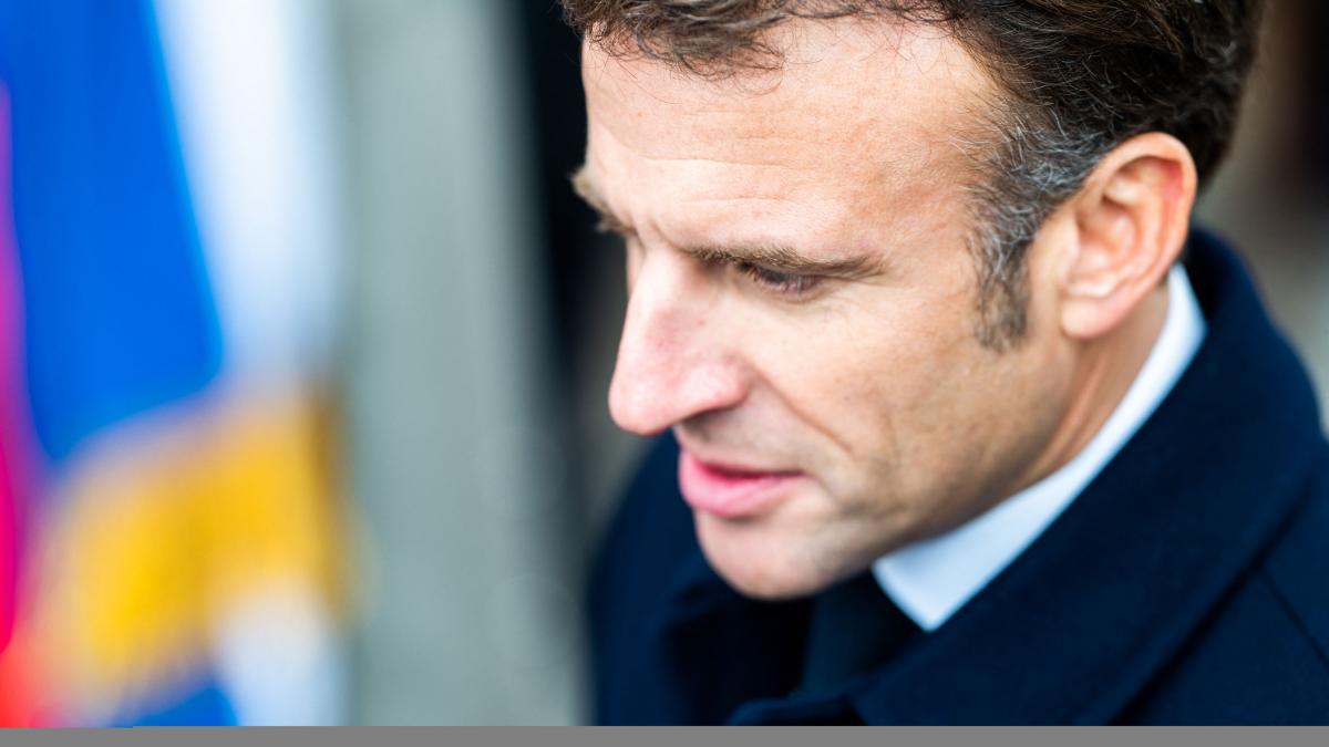 gluma duda racheta macron internet