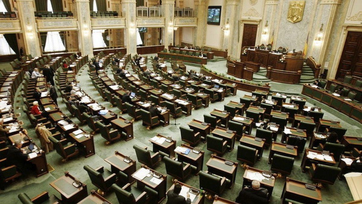AUR vrea scutire la plata TVA pentru firmele care au cifre de afaceri de până la 450.000 de lei