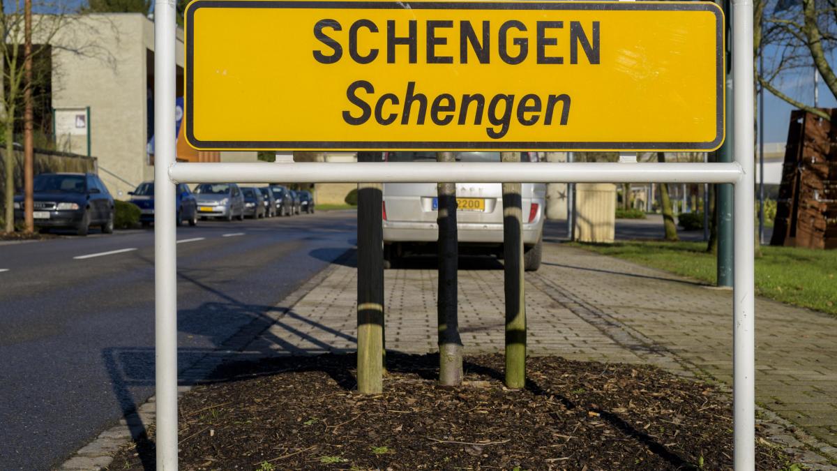 Cum a ajuns România monedă de schimb în chestiunea Schengen