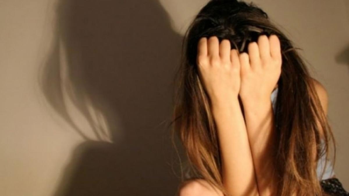 Drama unei adolescente de 15 ani: Copila a fost violată și obligată să realizeze materiale pornografice