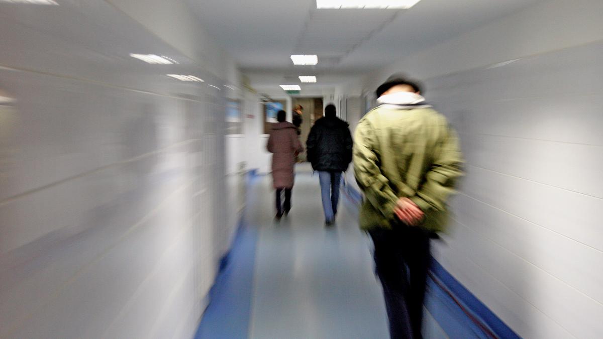 De ce nu finanţează statul suficient şi medicii specialişti din ambulatoriu, astfel încât pacienţii să nu mai meargă în privat?