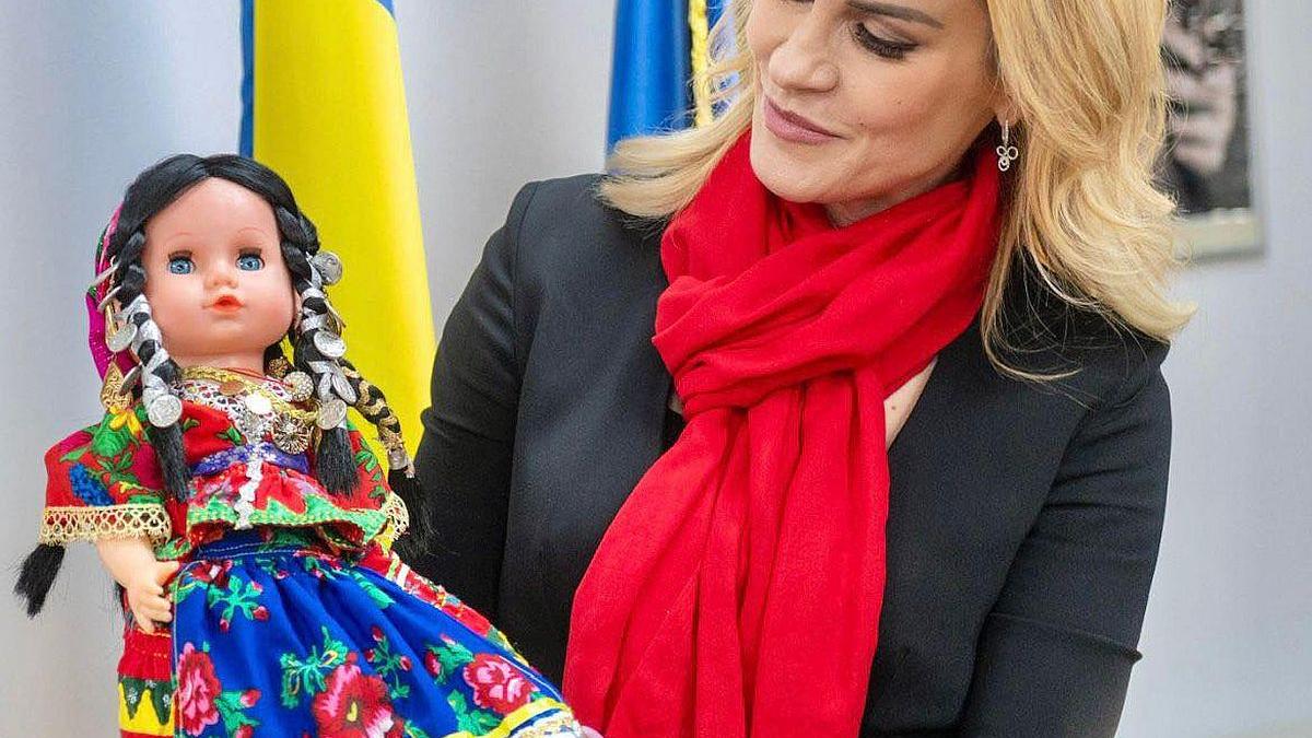 Firea: Continuă demersurile începute pentru reducerea abandonului școlar și a căsătoriilor timpurii
