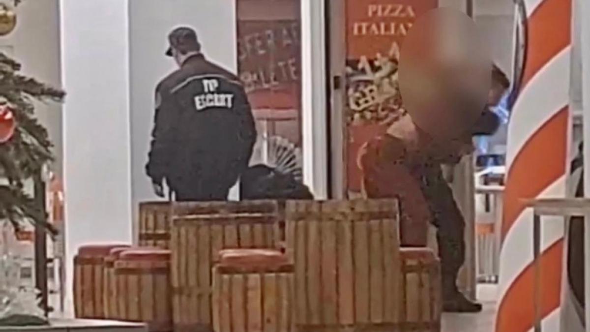 De necrezut: O femeie a fost bătută de un agent de pază într-un mall din Constanța