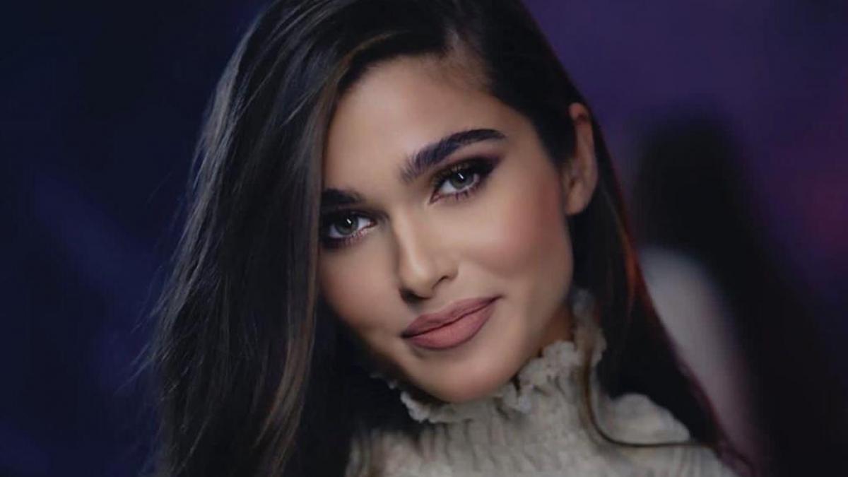 Theo Rose va fi mama unui băiețel. Artista a făcut marele anunț