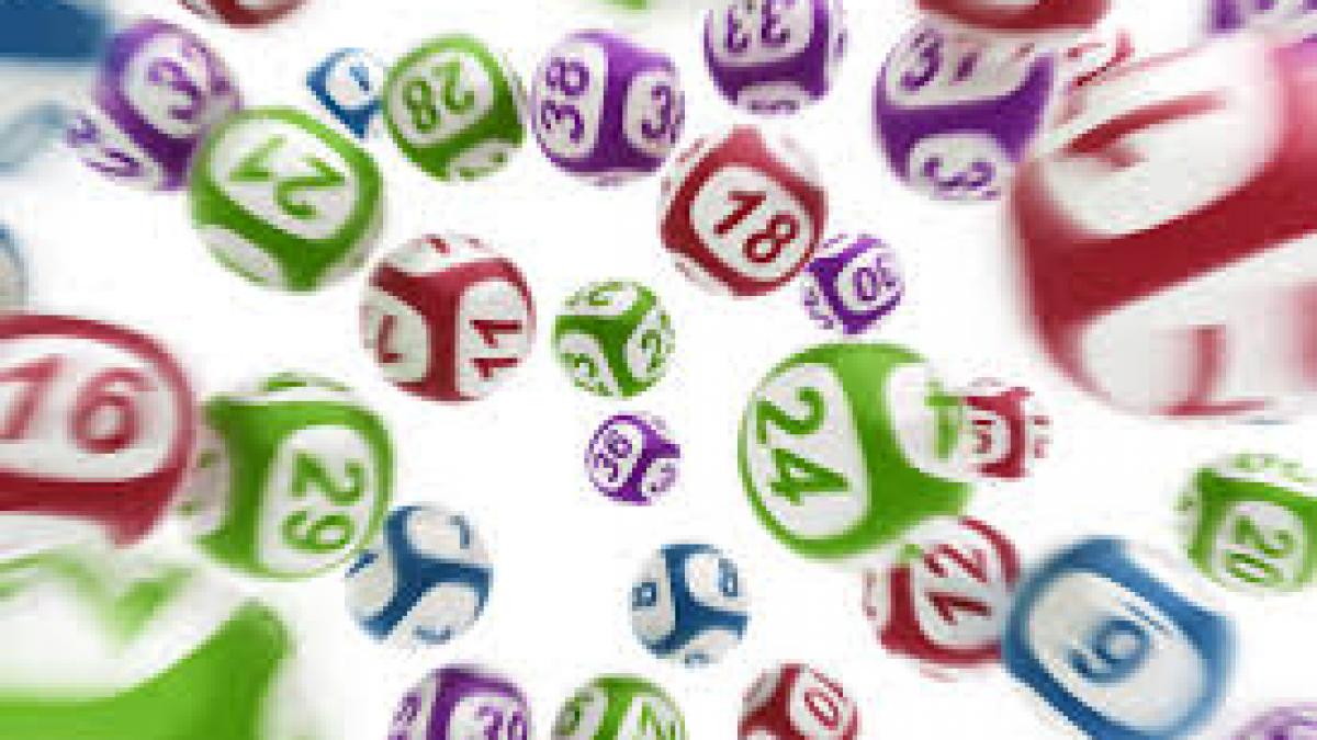 Tragerile Speciale Loto de Căciun. Ce premii sunt puse în joc