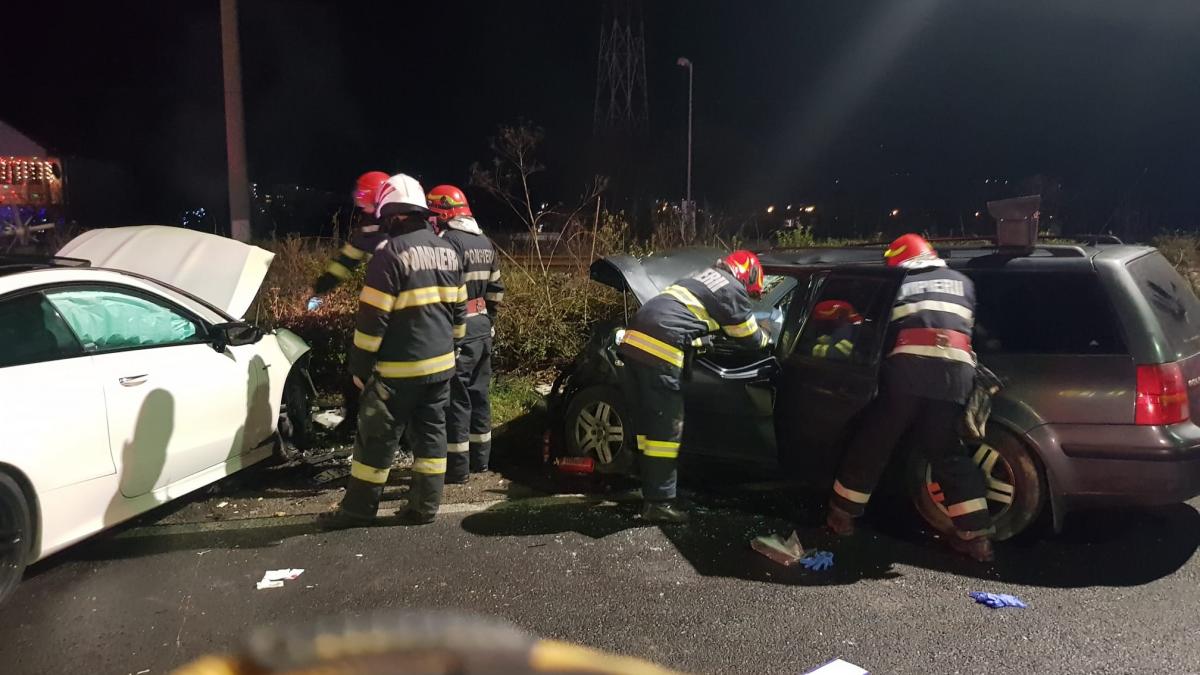 Accident teribil în Râmnicu Vâlcea. Trei victime, toate în stare CRITICĂ
