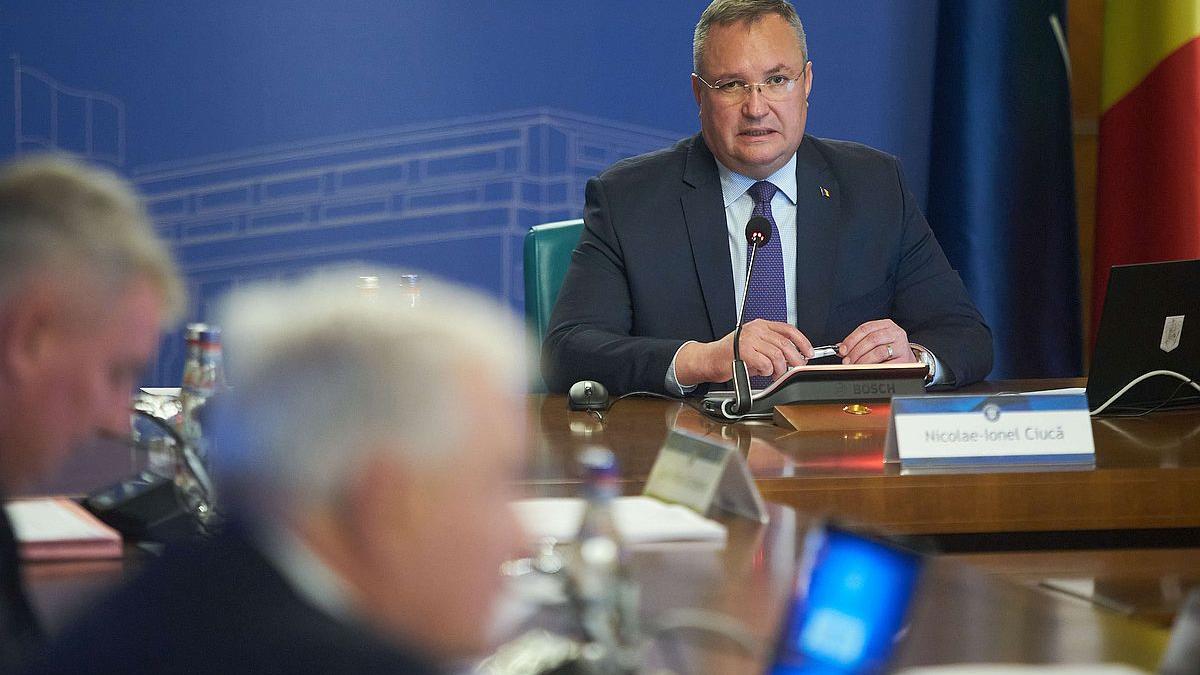 Executivul amână închiderea unor termocentrale pe cărbune