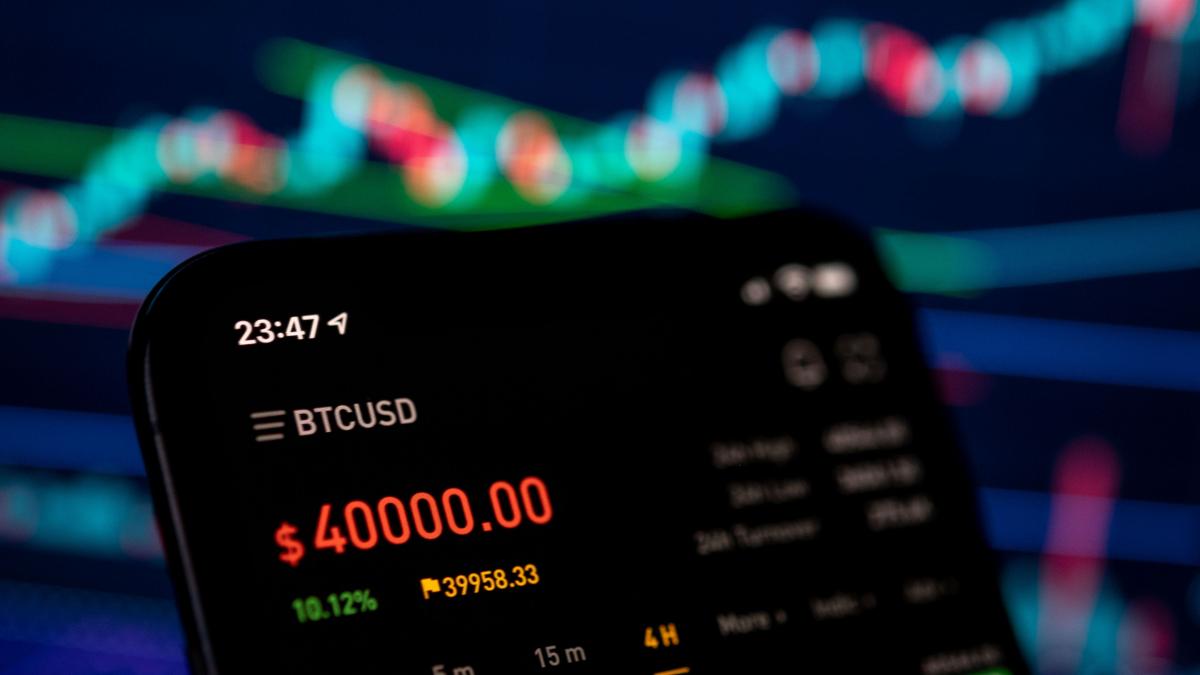 Gata cu banii ieftini: Cinci trenduri financiare spulberate în 2022!
