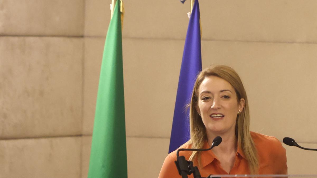 Corupție la nivel înalt. PE a început procedura de urgență pentru ridicarea imunității a doi eurodeputați