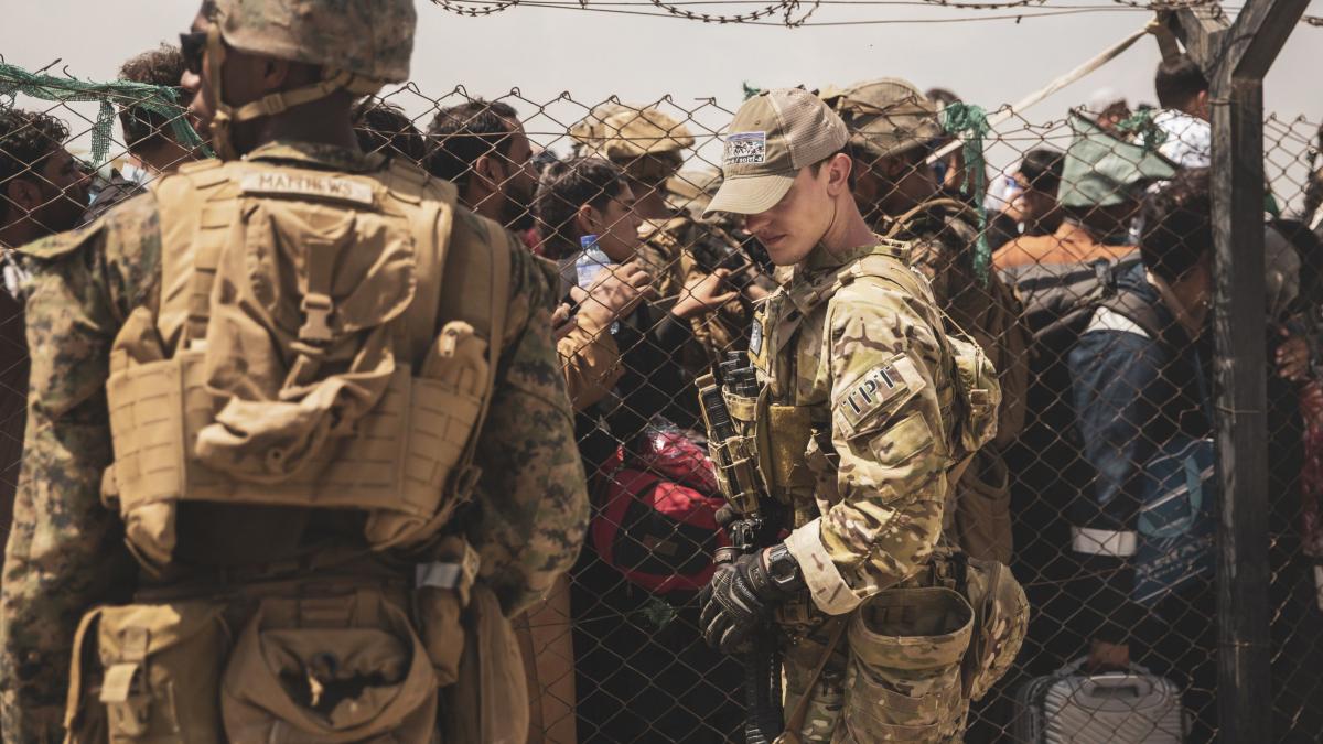 Anchetă în SUA pentru retragerea haotică a armatei americane din Afganistan