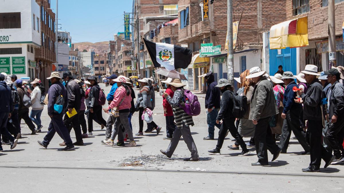 Peru prelungește starea de urgență pentru o lună în Lima, Puno și Cusco