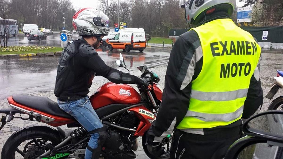 Modificări IMPORTANTE la examenul de obținere a permisului pentru scutere și motociclete