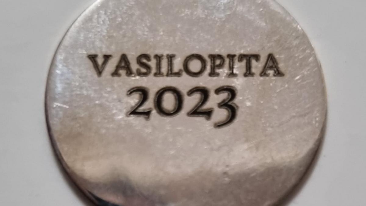 Tradiții grecești: Vasilopita, prăjitura Sfântului Vasile cel Mare, se va împărți duminică la Constanța