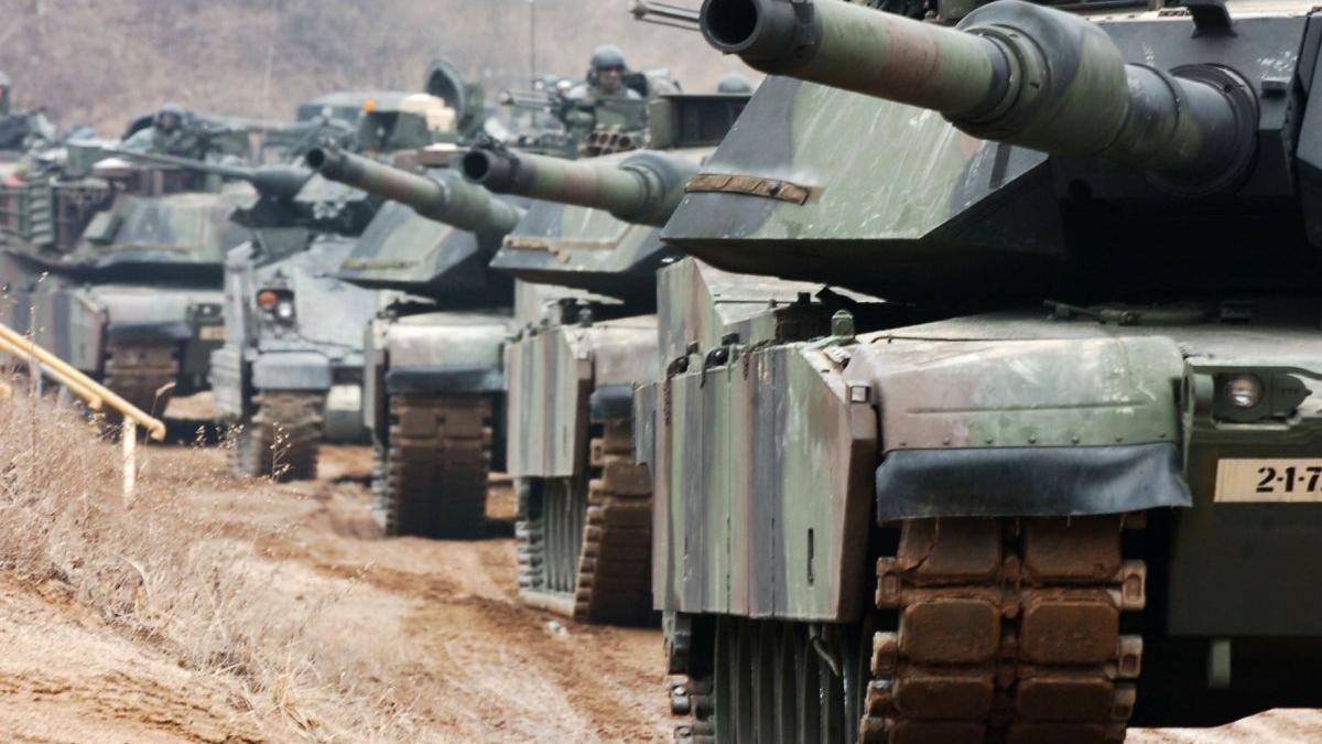 WSJ: Administraţia SUA analizează posibilitatea trimiterii de tancuri Abrams, în cadrul unui acord
