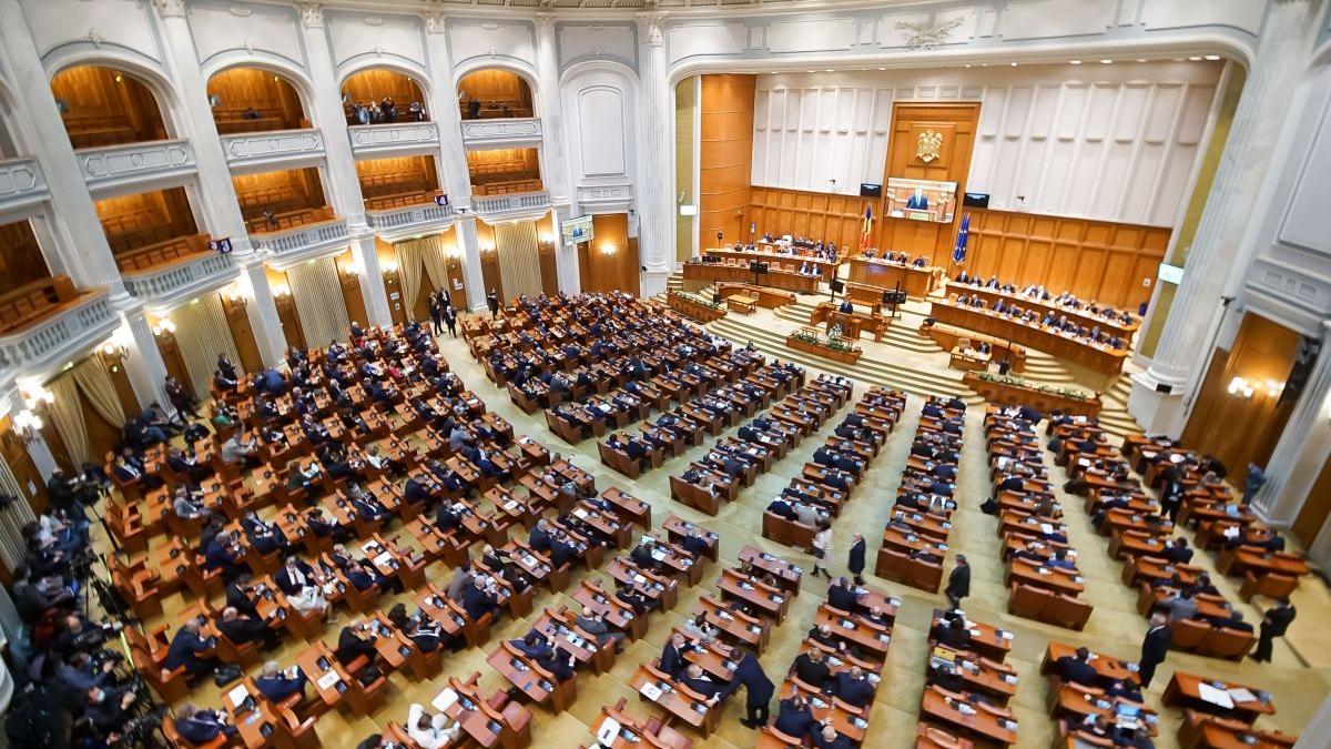 Ciucă &amp; Ciolacu primesc superputeri după alegerile multiple de anul viitor