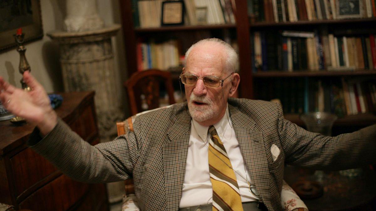 Academicianul a intrat în al 100-lea an al vieții. Predă 3 cursuri și nu vrea să iasă la pensie. Constantin Bălăceanu Stolnici, secretul longevității