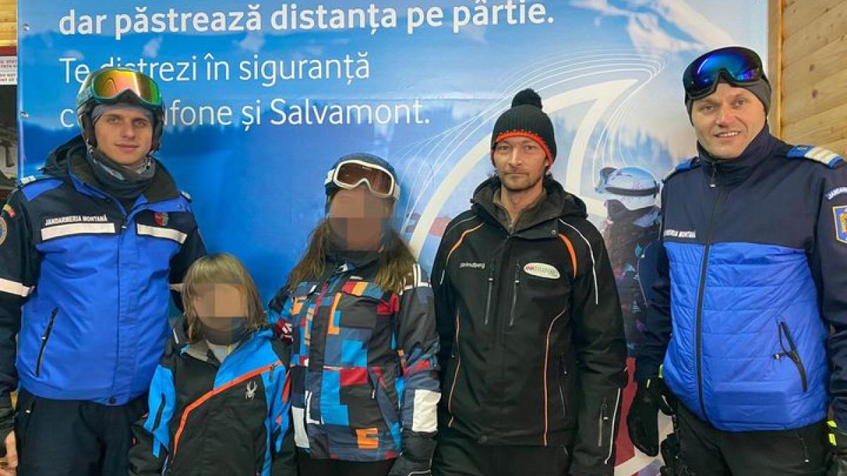Copil bulgar rătăcit pe pârtie, salvat de jandarmii montani din Poiana Brașov