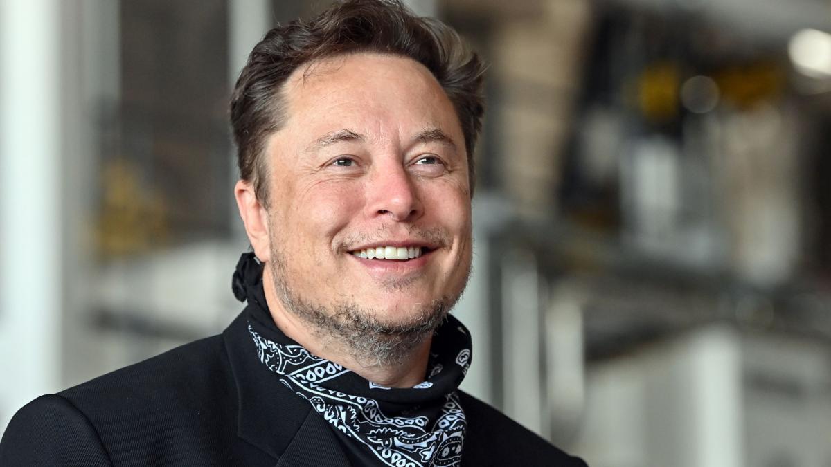 Elon Musk a fost găsit nevinovat de fraudă în procesul intentat de acționarii Tesla