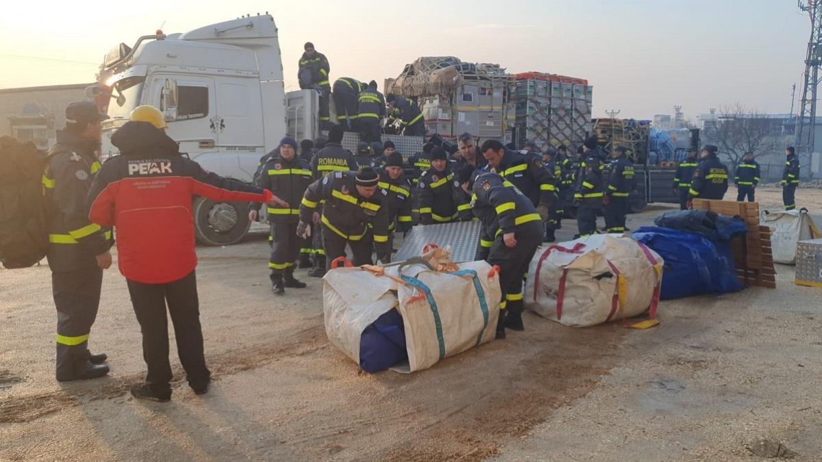 Salvatorii români au ajuns în provincia Hatay, în Turcia