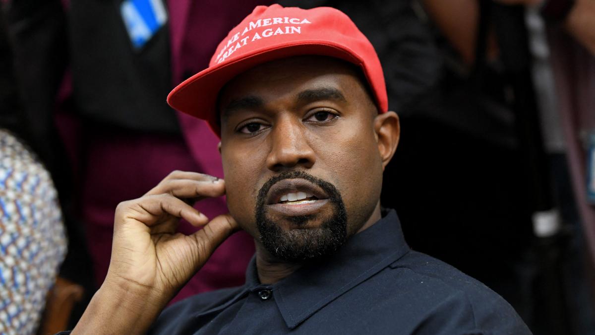 Adidas avertizează asupra pierderilor cauzate de parteneriatul cu Kanye West