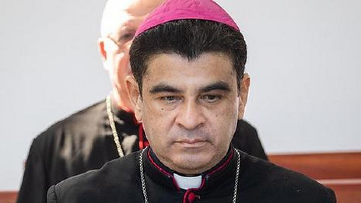 Nicaragua: 26 de ani de închisoare pentru un episcop catolic acuzat de terorism, care a refuzat exilul