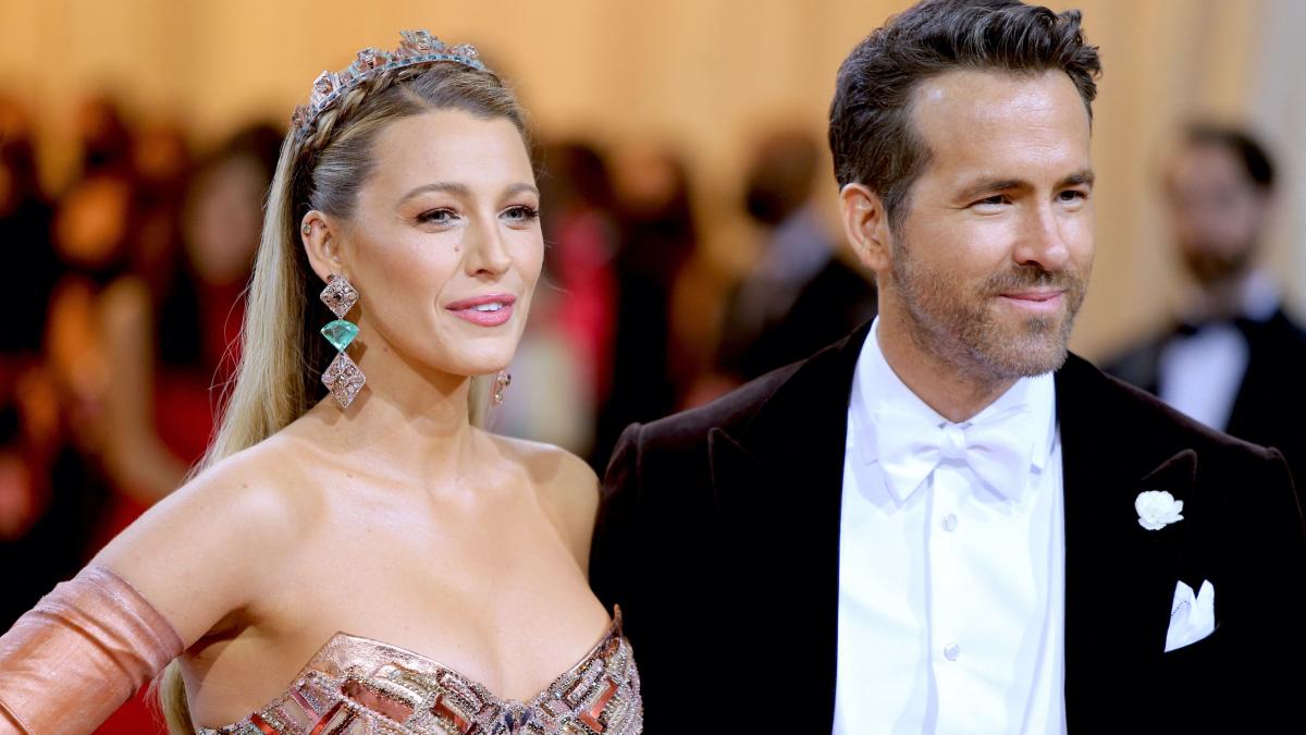 Blake Lively și Ryan Reynolds au devenit părinți pentru a patra oară: „Am fost ocupați”