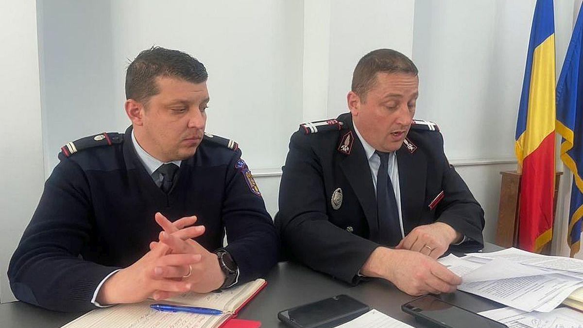 182 de familii trebuie evacuate din 11 clădiri din Aninoasa, în urma cutremurelor