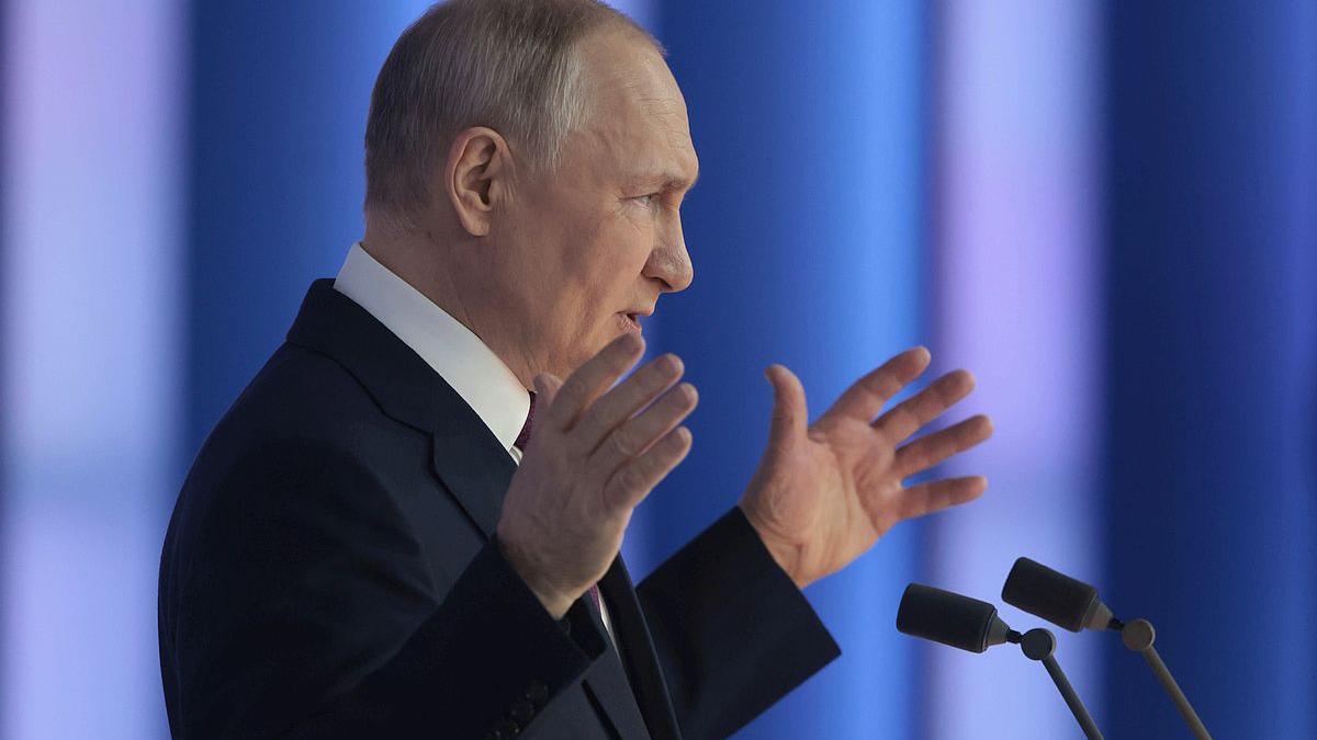 Putin anunță un război îndelungat. Moscova pozează în victimă