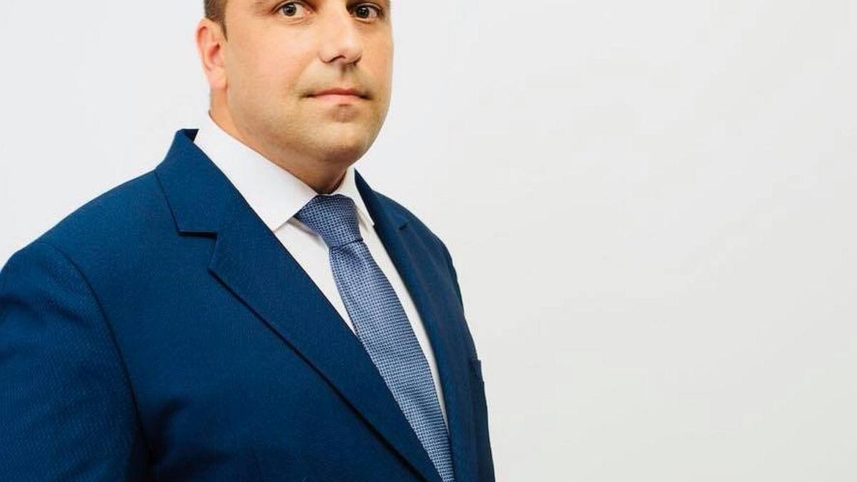 12.000 lei, şpagă pentru un post de buldoexcavatorist