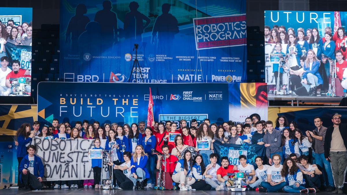 România, campioană en-titre la Campionatul Mondial de Robotică! Iată echipele care ne reprezintă țara în SUA!