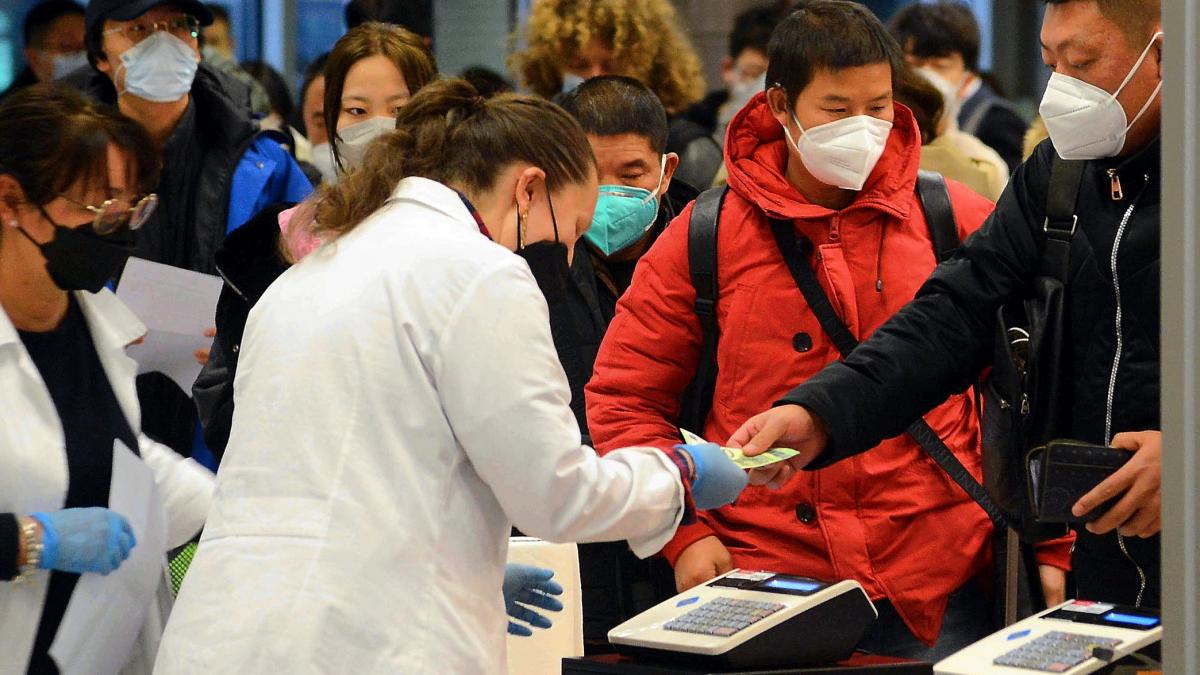 Autoritățile unui oraș din China au anunțat că ar putea introduce restricții din cauza gripei