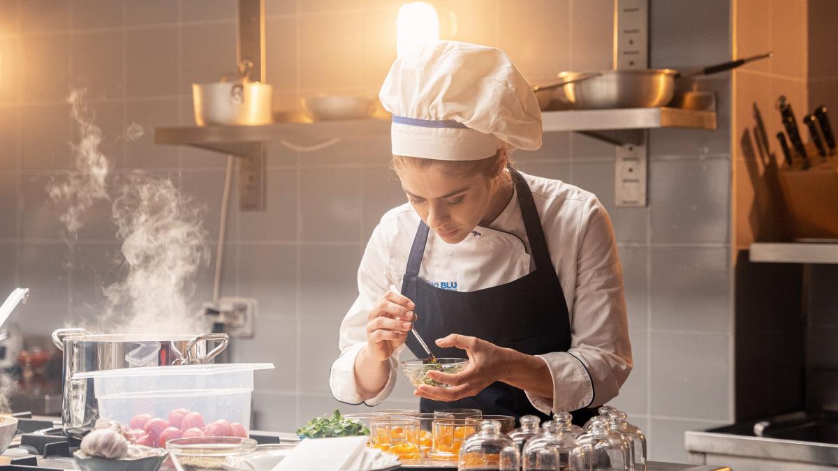 “La cena perfetta”, regia di Davide Minnella, commedia all’italiana con tutti gli ingredienti per il successo, nelle sale dal 17 marzo