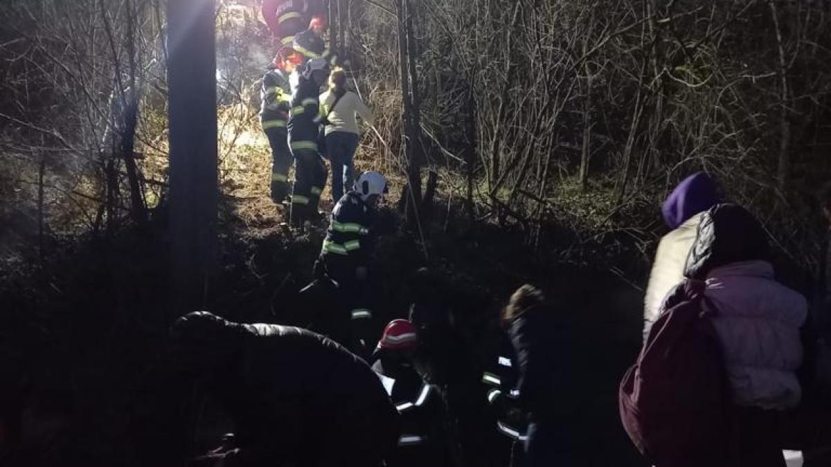 UPDATE Accident feroviar: Un vagon cu autoturisme s-a răsturnat, iar alte două au deraiat la intrare în stația Roșiori Nord 