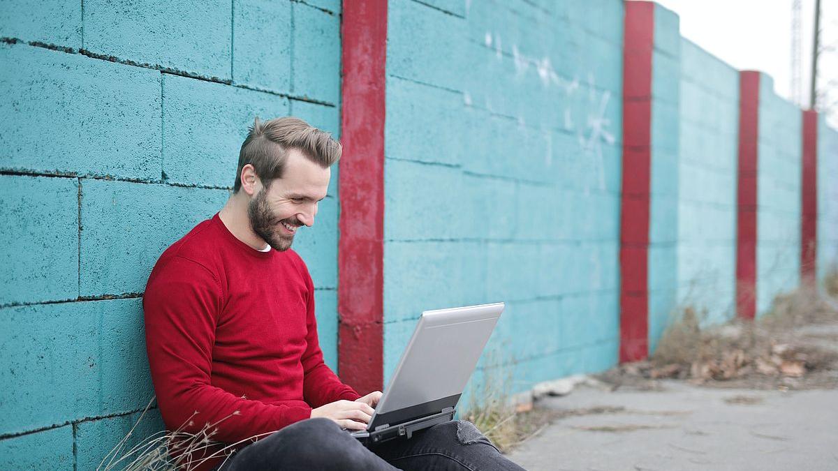 Cupidon s-a mutat în mediul online