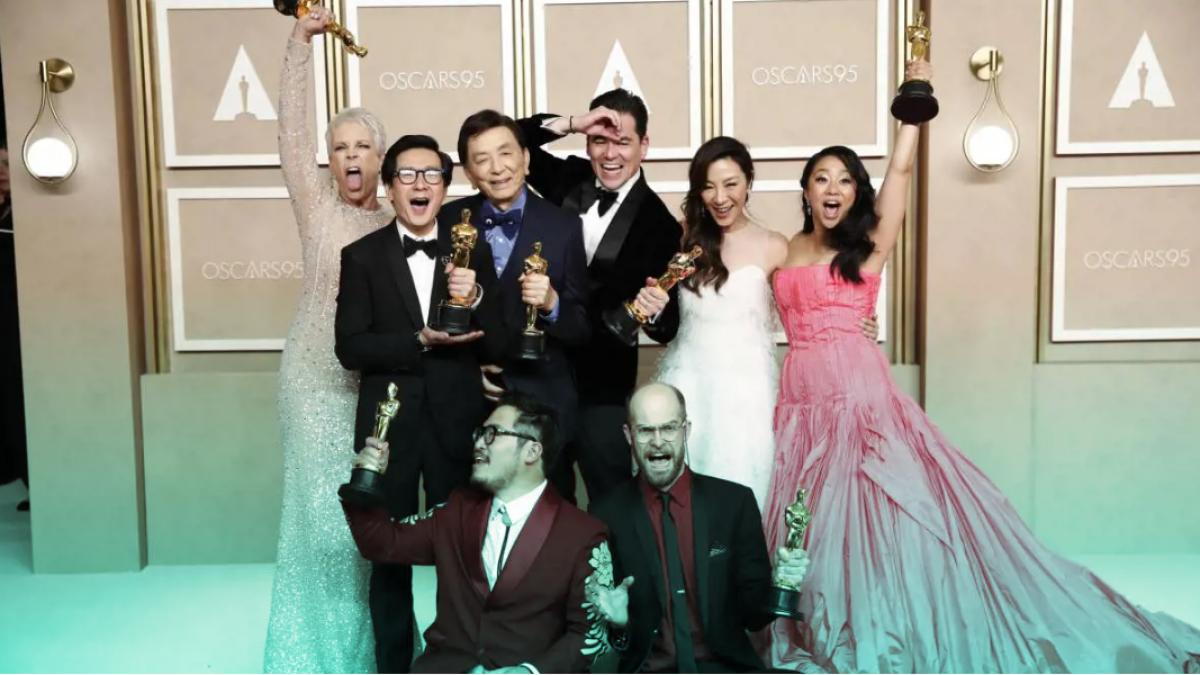 Oscar 2023: momente unice, emoționante, glamour și strălucire