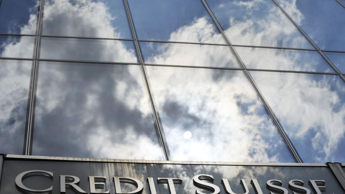 Fondul american de investiţii BlackRock explorează o potenţială preluare a Credit Suisse