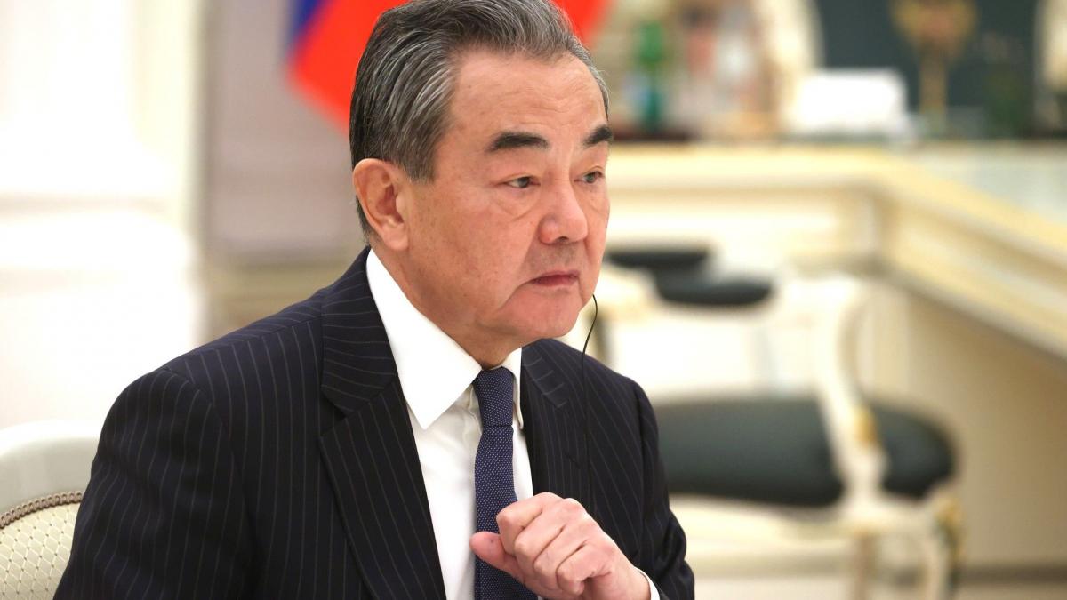 Beijingul răspunde criticilor SUA: "China nu a creat criza din Ucraina, nu este parte a conflictului şi nici nu a furnizat arme vreuneia dintre părţi"