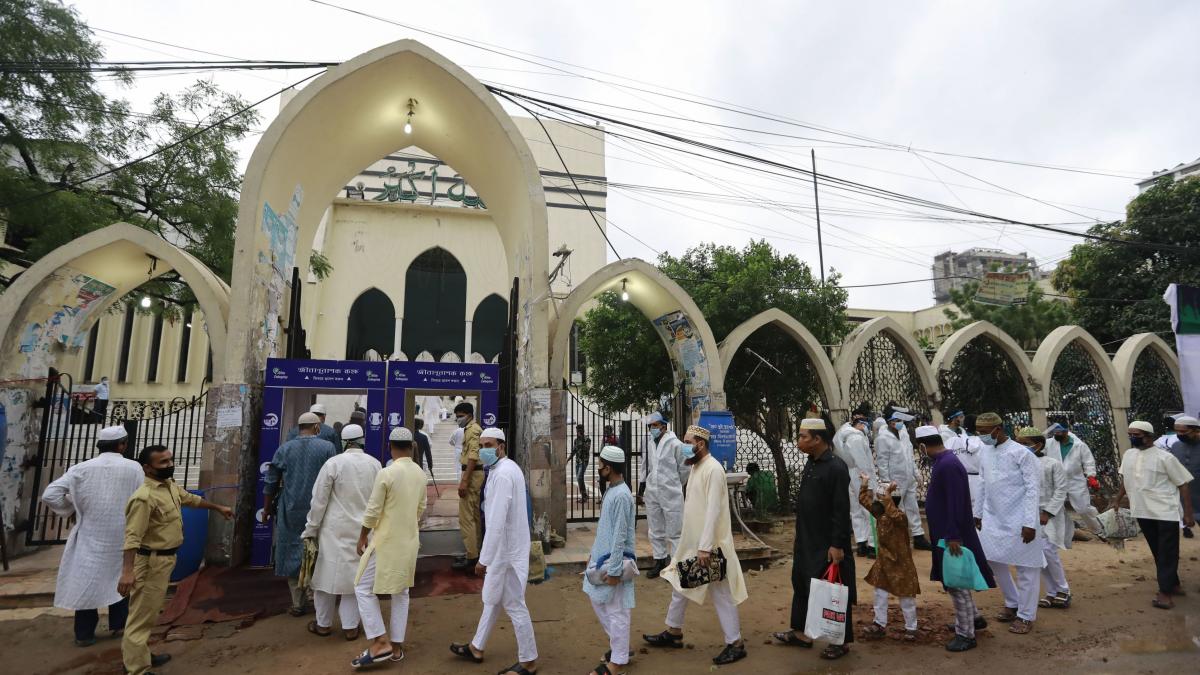 Credincioșii musulmani se pregătesc pentru Ramadan. Semnificație, tradiții și obiceiuri